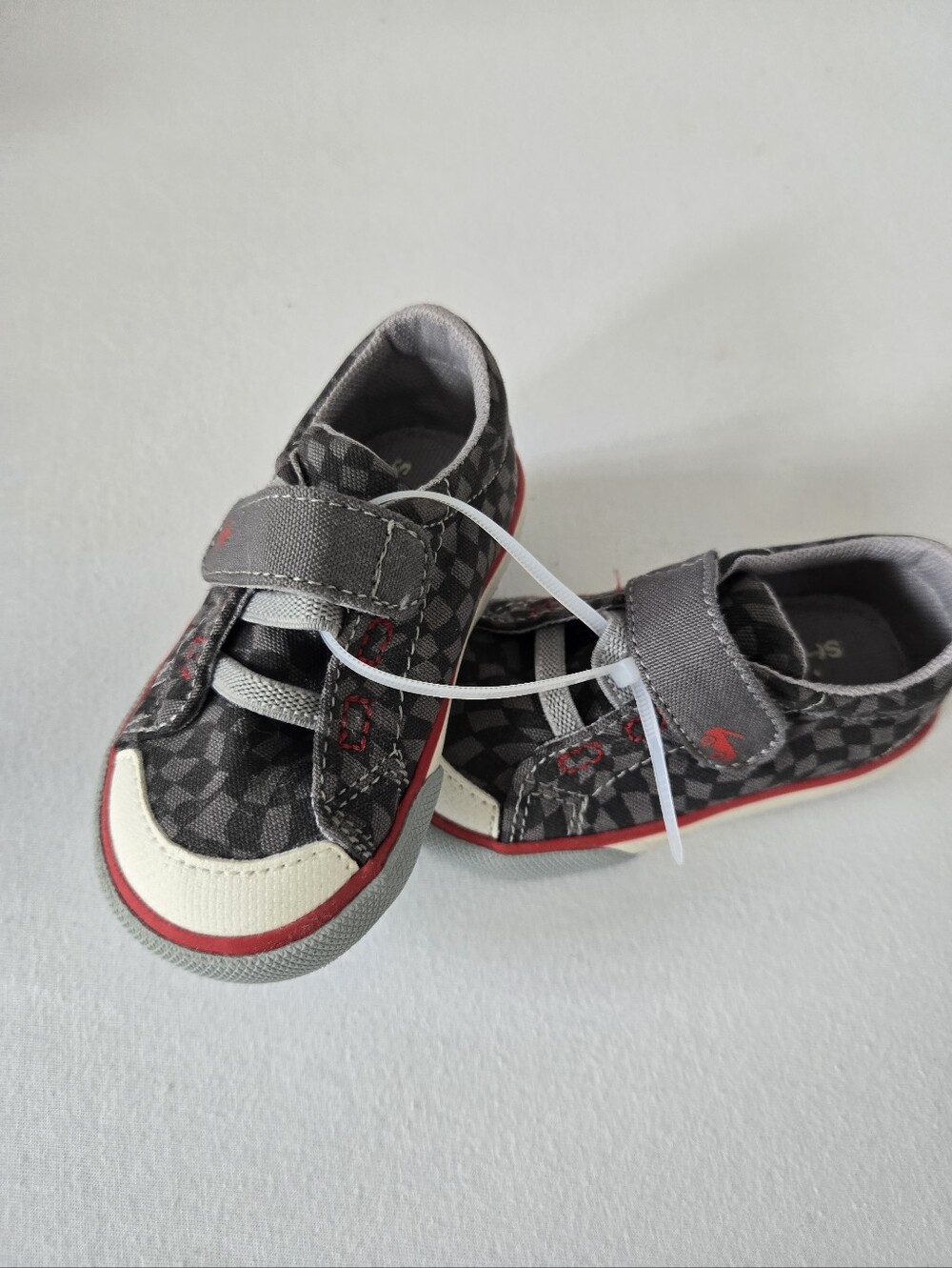 See Kai Run Gray and Red Checkered Slip-On Sneakers